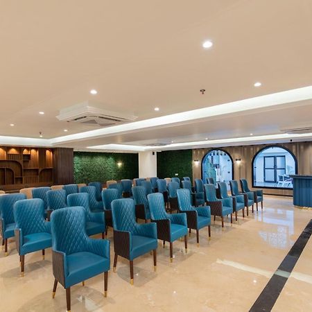 Grand Luxotica By Dls Hotels 德拉敦 外观 照片