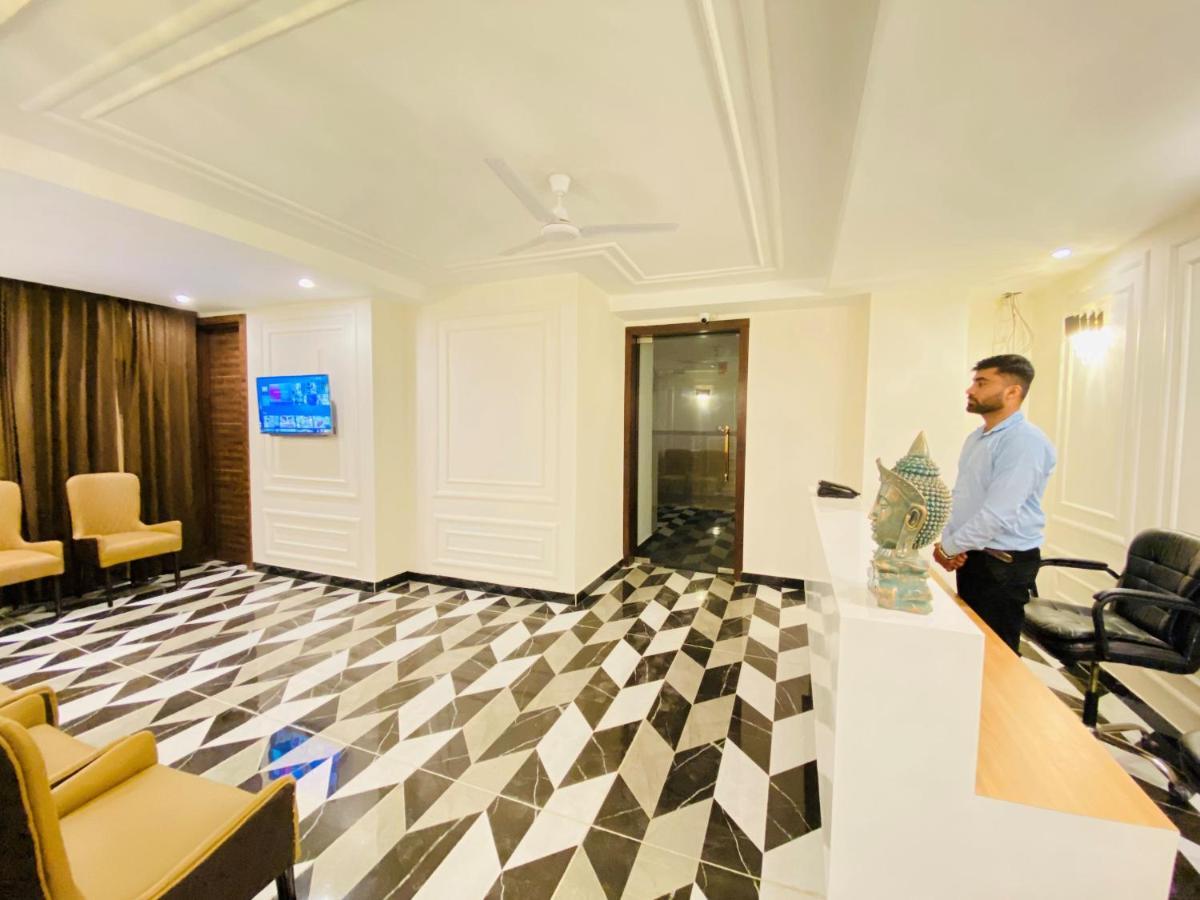 Grand Luxotica By Dls Hotels 德拉敦 外观 照片