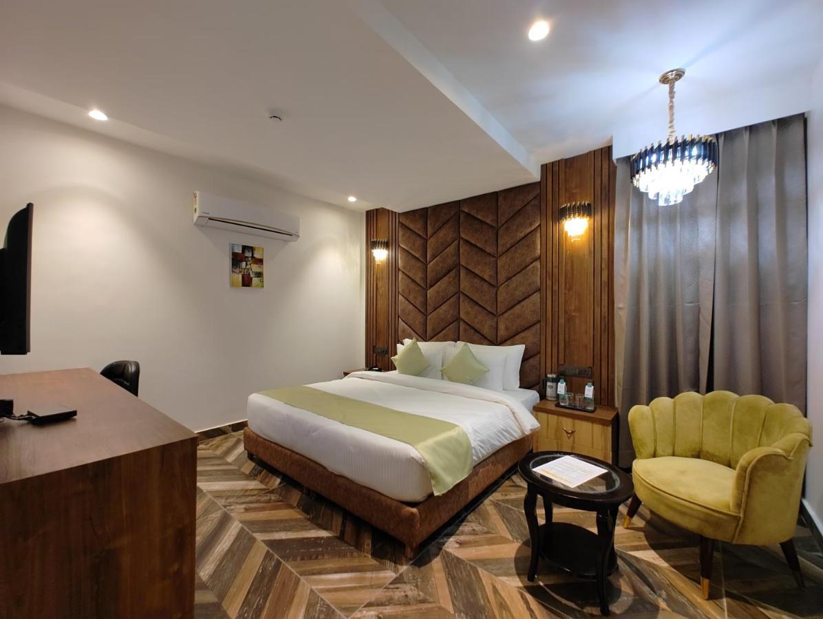 Grand Luxotica By Dls Hotels 德拉敦 外观 照片