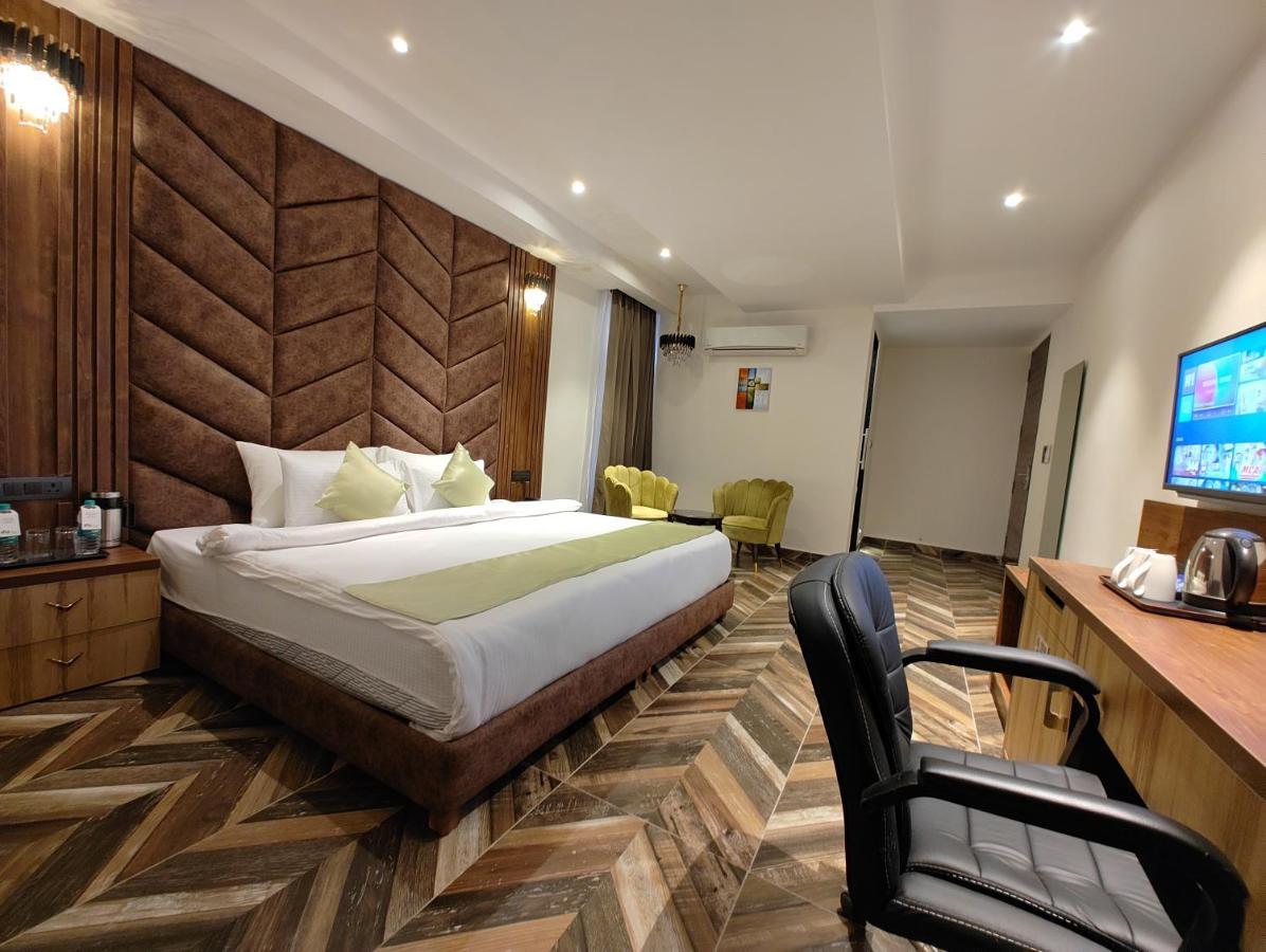 Grand Luxotica By Dls Hotels 德拉敦 外观 照片