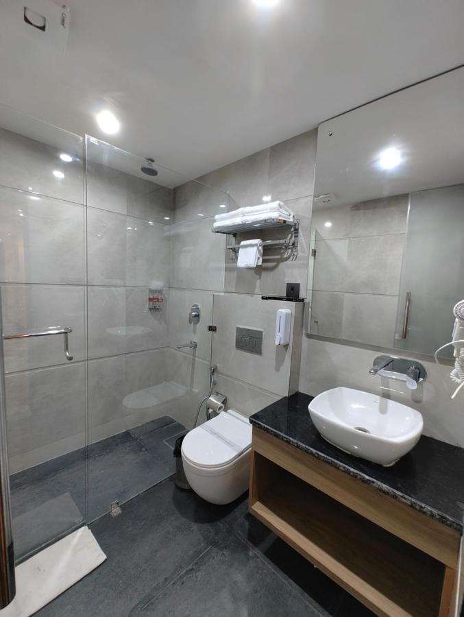 Grand Luxotica By Dls Hotels 德拉敦 外观 照片
