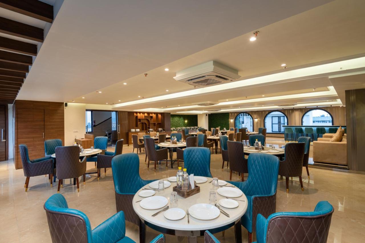 Grand Luxotica By Dls Hotels 德拉敦 外观 照片
