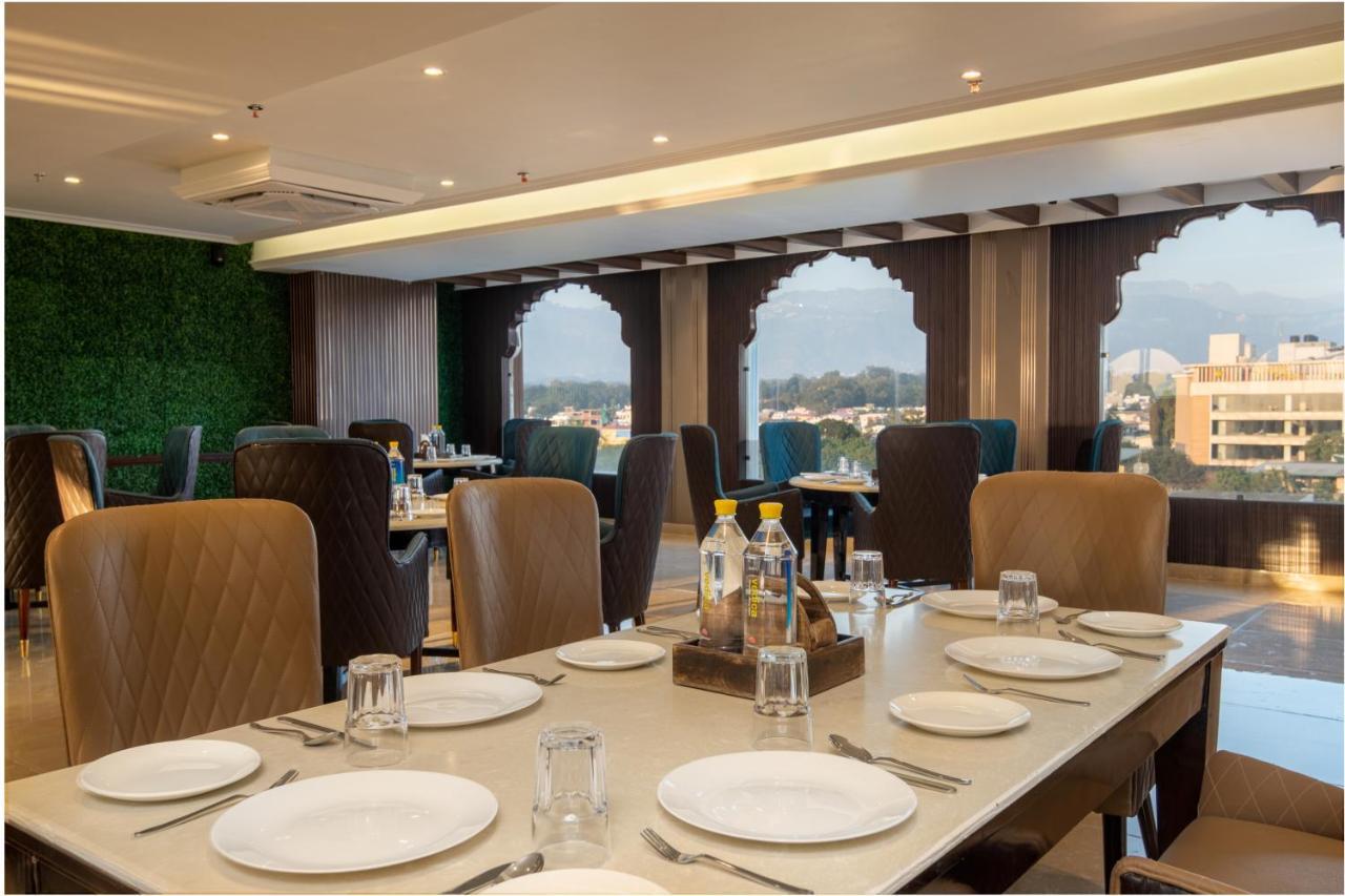 Grand Luxotica By Dls Hotels 德拉敦 外观 照片