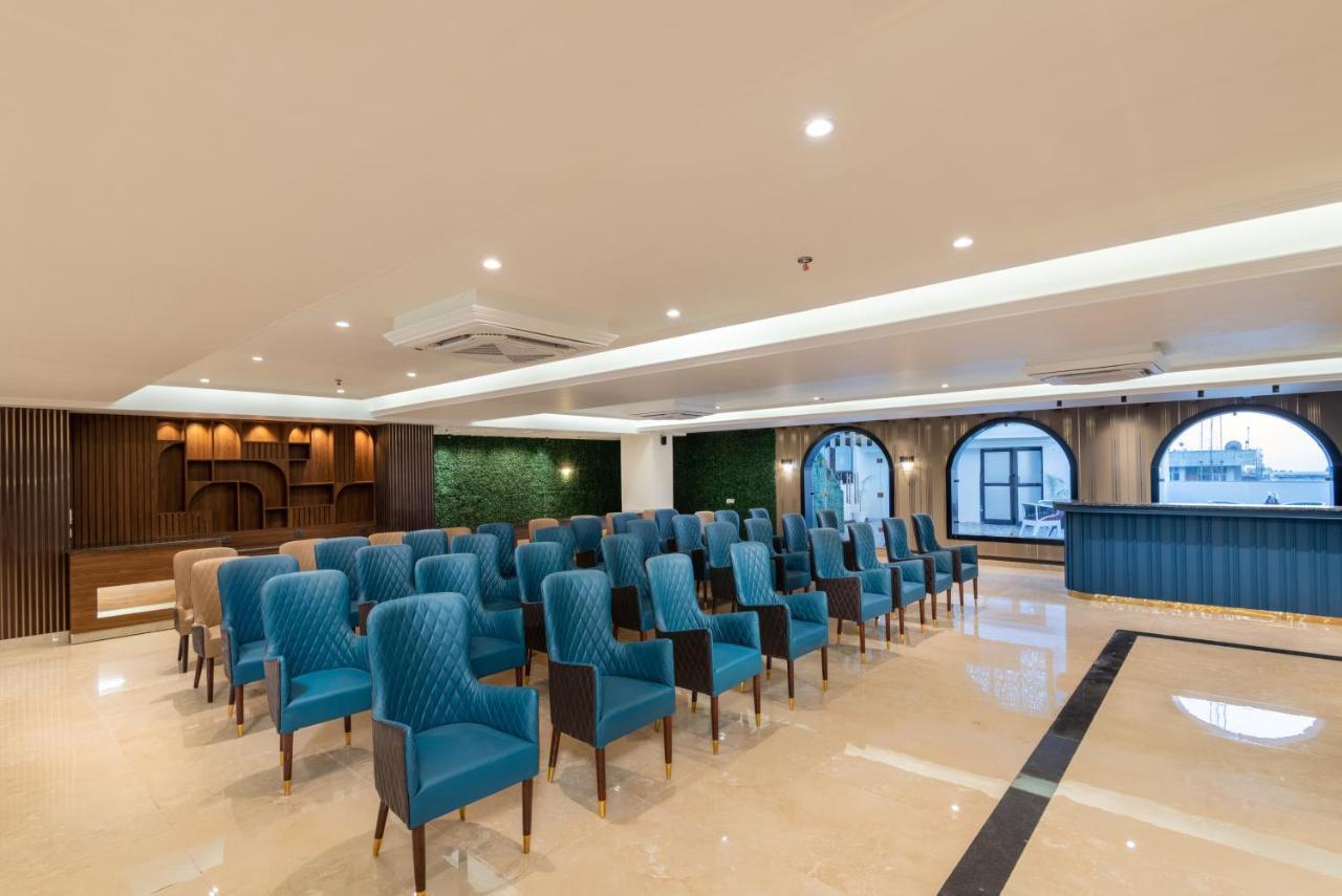 Grand Luxotica By Dls Hotels 德拉敦 外观 照片